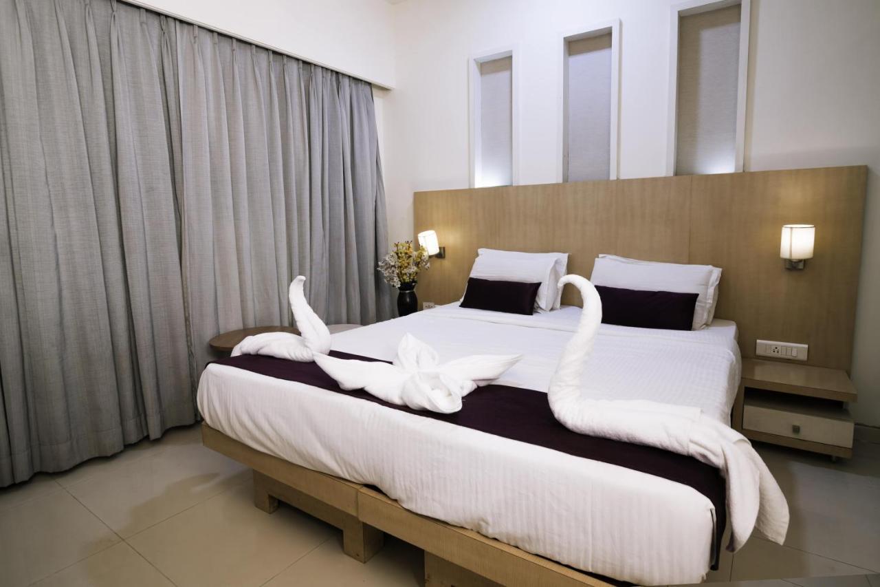 Hotel Monarch Guestline In Midc Rabale, Navi Mumbai Exteriör bild