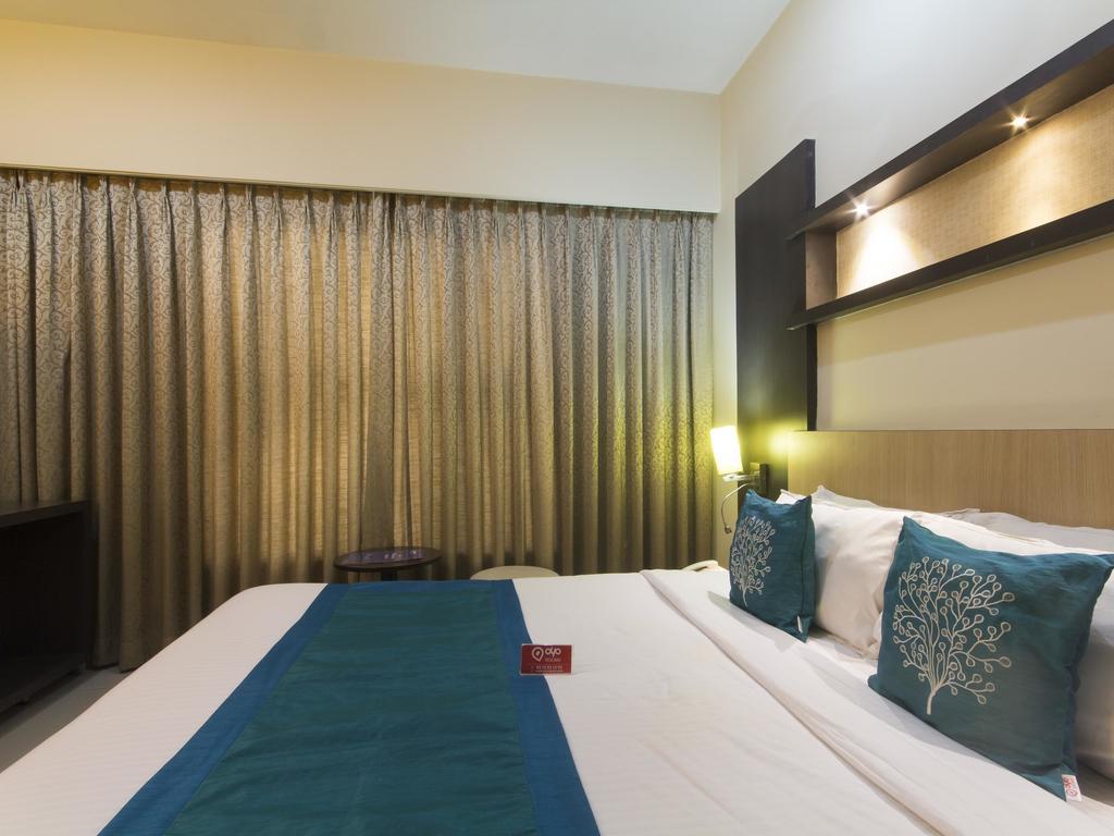Hotel Monarch Guestline In Midc Rabale, Navi Mumbai Exteriör bild